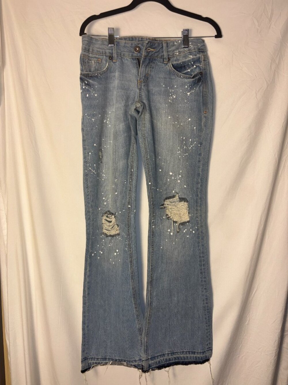 Chip and Pepper Junior's Laguna Beach Flare Paint Splatter Jeans | Size 3